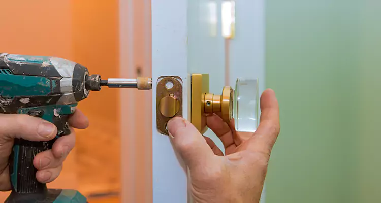 Broken Door Knob Fix in Punta Gorda, FL