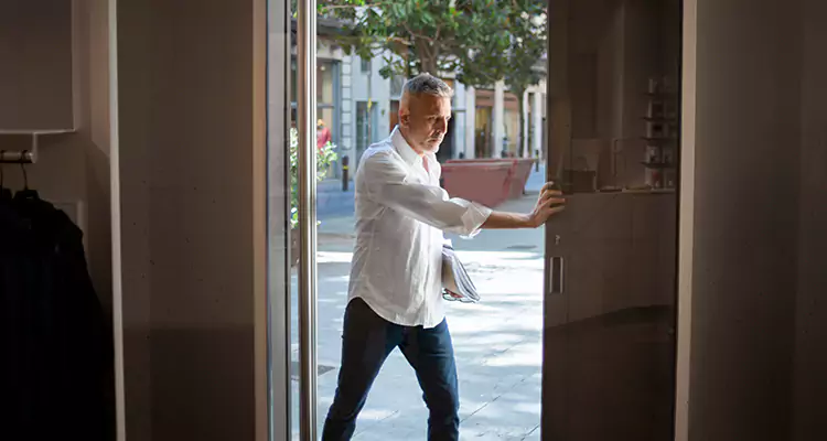 Track Cleaning and Repair for Stuck Doors in Punta Gorda, FL